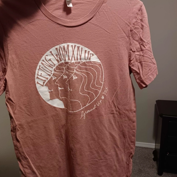 Women's Mauve Graphic Tee - "Lifting Womxn Up" - Picture 6 of 12